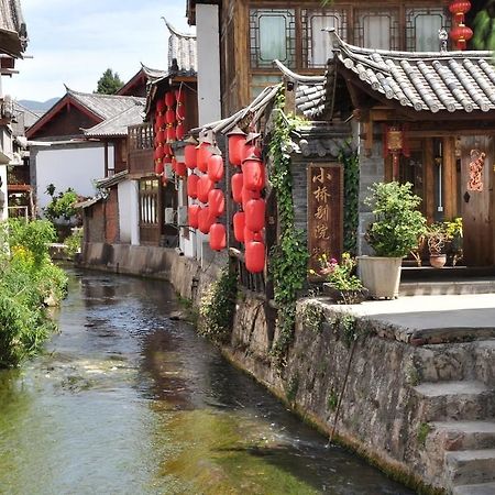 Golden Waterfront Inn Lijiang  Exterior photo